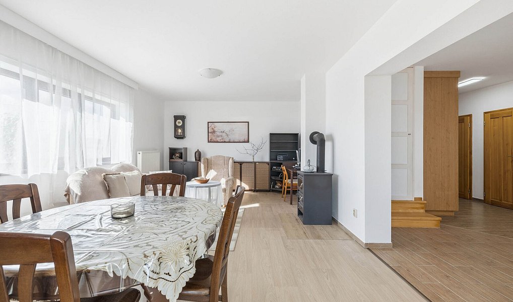 Prodej domu 212 m² s pozemkem 845 m², Záhoří – náhled fotky 13