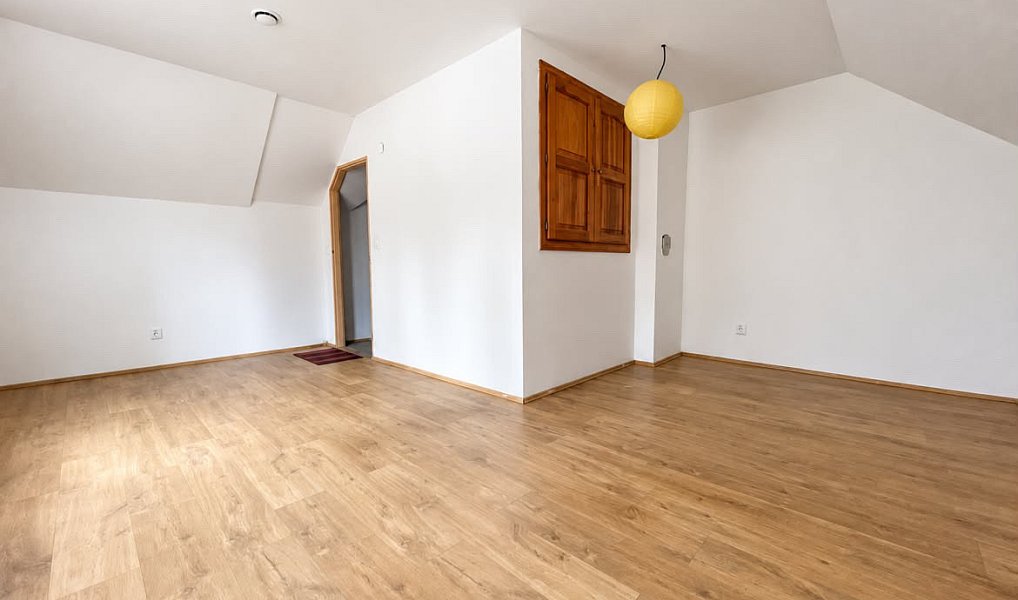 Prodej domu 120 m² s pozemkem 385 m², Církvice – náhled fotky 9