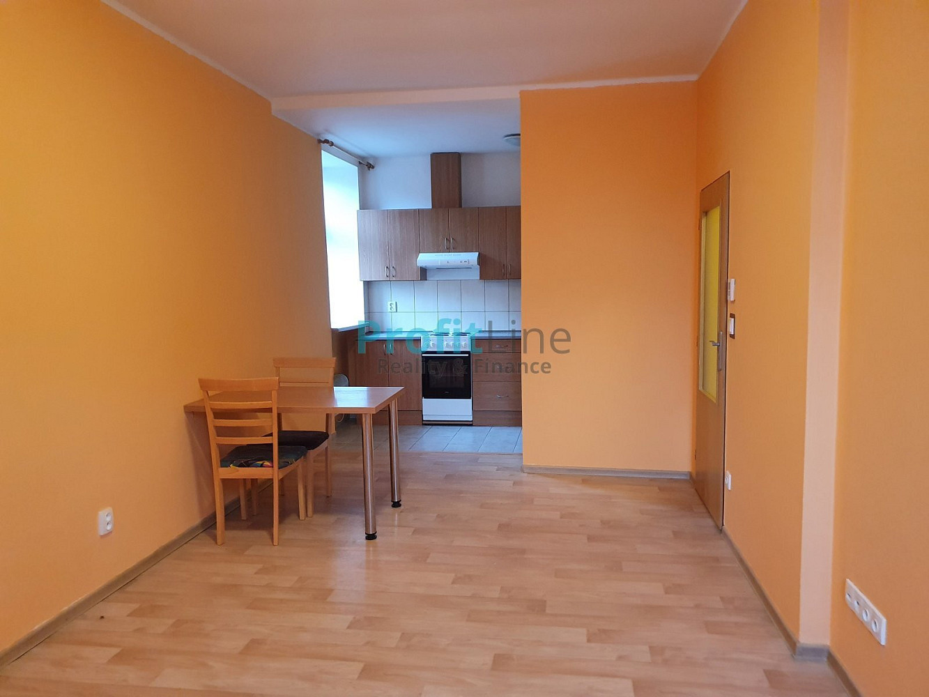 Pronájem bytu 2+kk 47 m² – fotografie 2