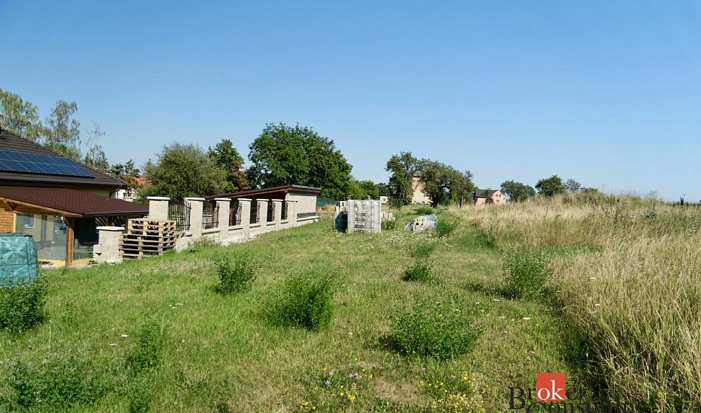 Prodej stavebního pozemku 881 m², Březno – náhled fotky 2
