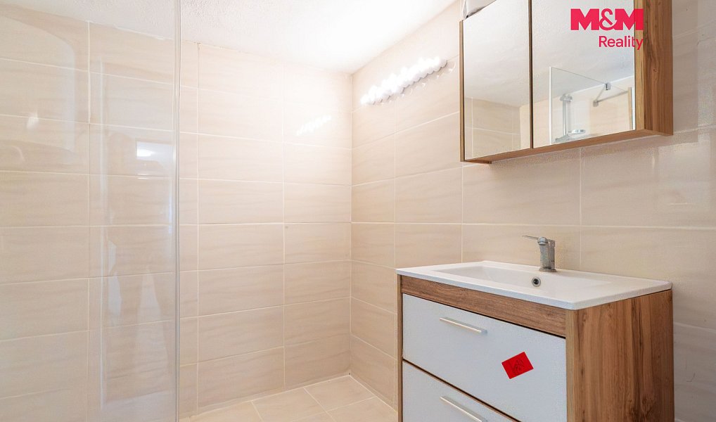 Prodej domu 80 m² s pozemkem 442 m², Hvězdlice – náhled fotky 8