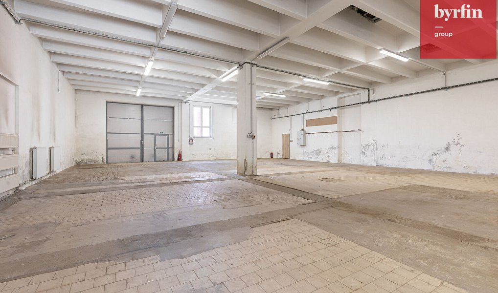 Prodej výrobních prostor 12 420 m², Krnov – náhled fotky 10