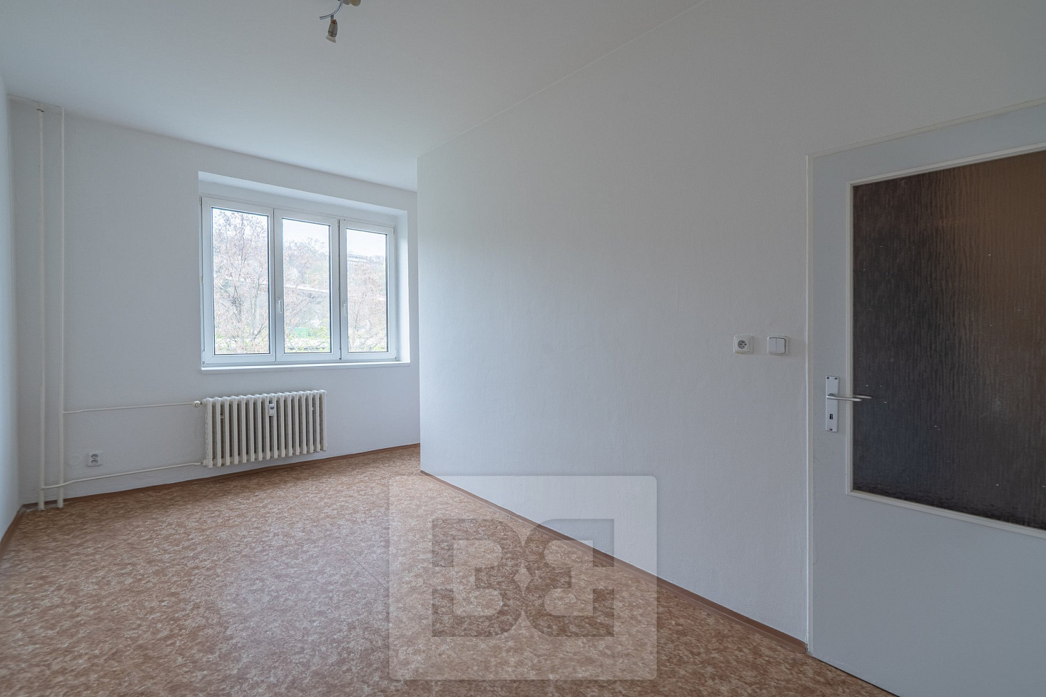Pronájem bytu 1+kk 30 m² — photo 3