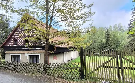 Prodej domu 321 m² s pozemkem 3 298 m², Okrouhlá, okres Cheb