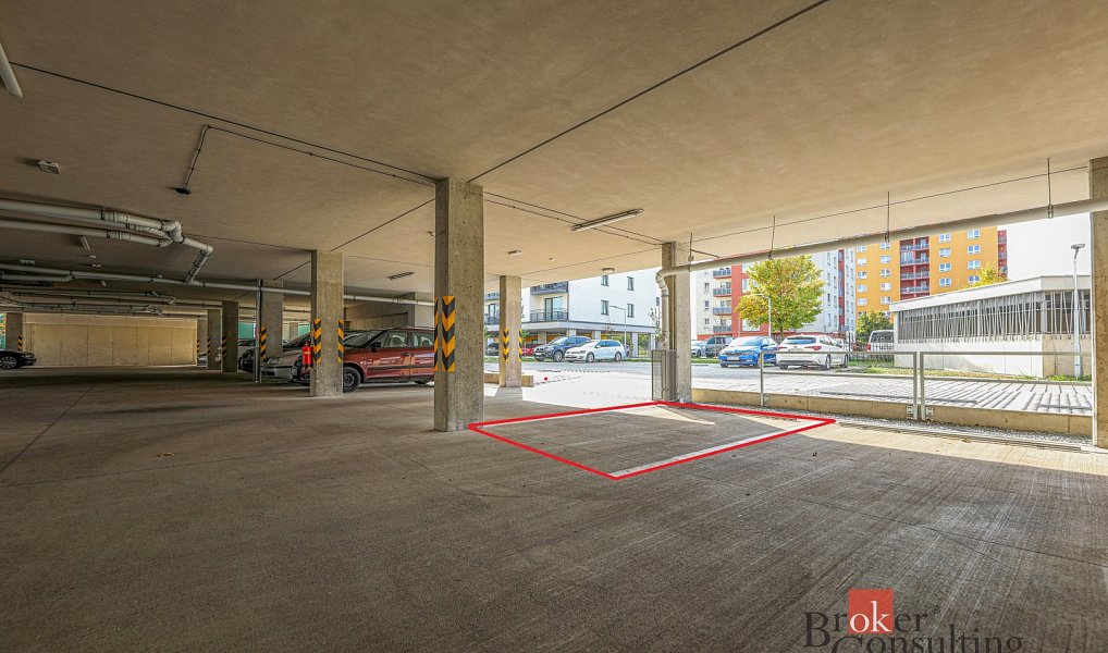 Pronájem bytu 1+kk 36 m², Plzeň – náhled fotky 13