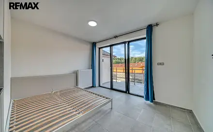 Pronájem bytu 1+kk 22 m², Revoluční, Velký Osek, okres Kolín