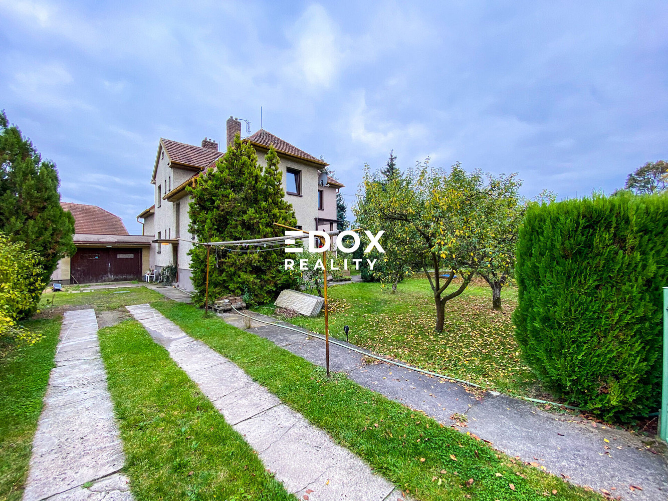 Prodej domu 259 m² s pozemkem 1 470 m²