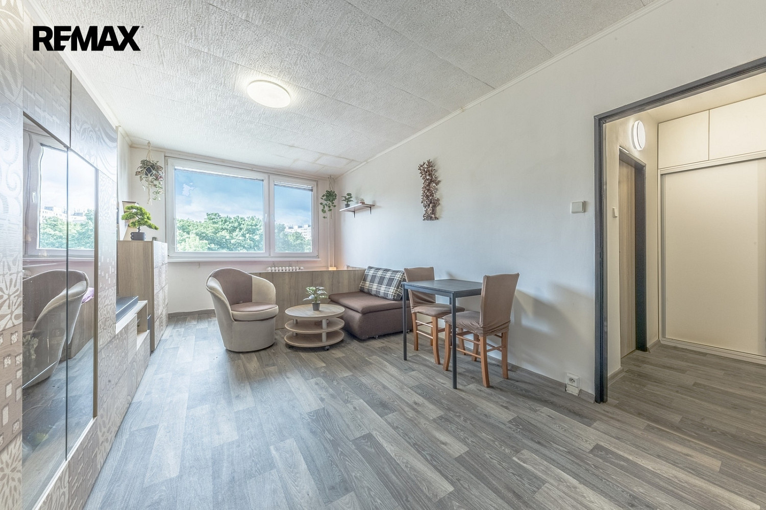 Prodej bytu 2+kk 44 m² — photo 2