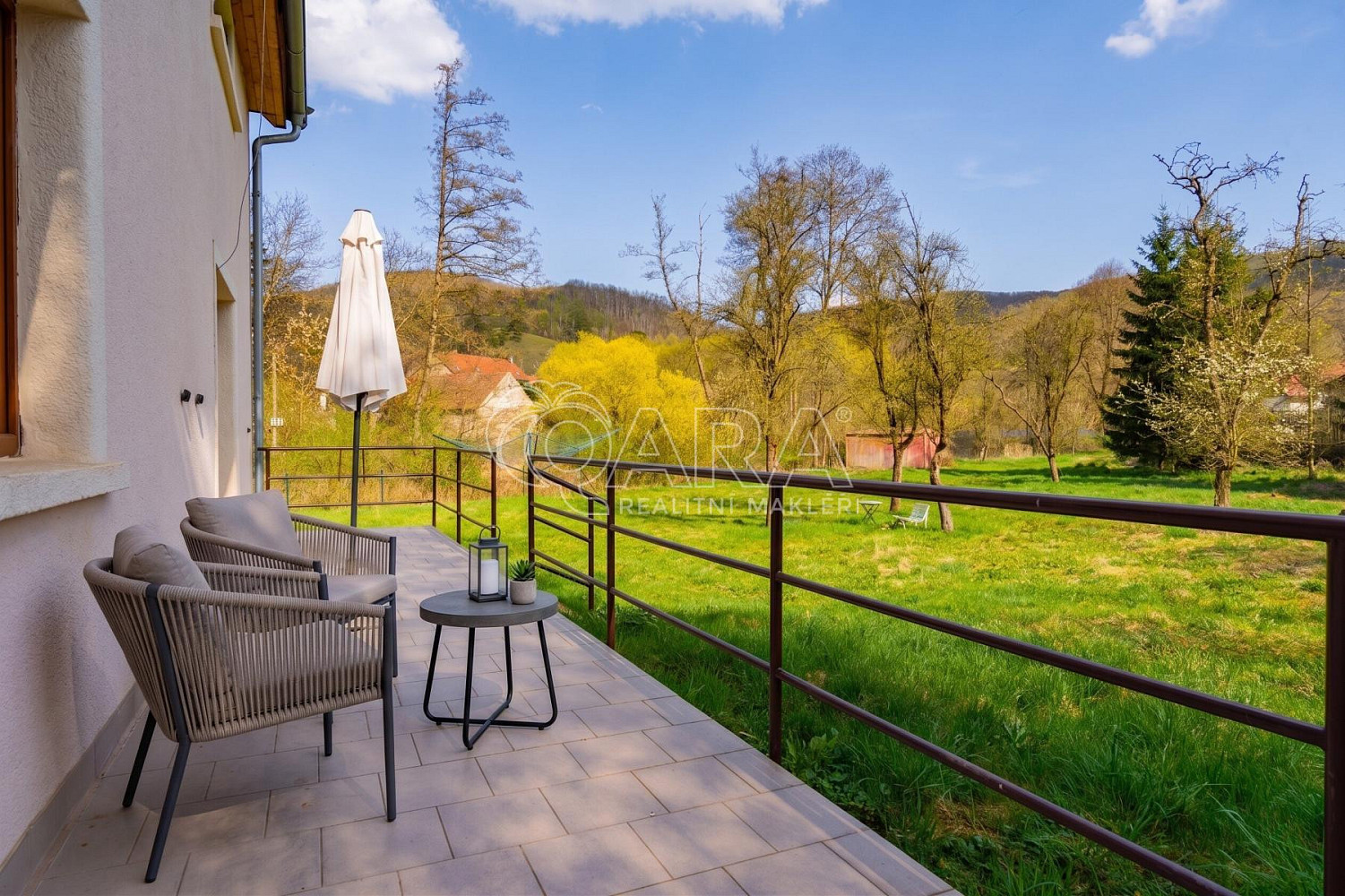 Prodej domu 312 m² s pozemkem 3 785 m² – fotografie 2