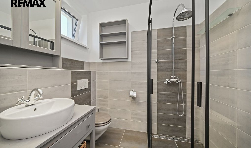 Prodej domu 176 m² s pozemkem 1 000 m², Kupařovice – náhled fotky 14