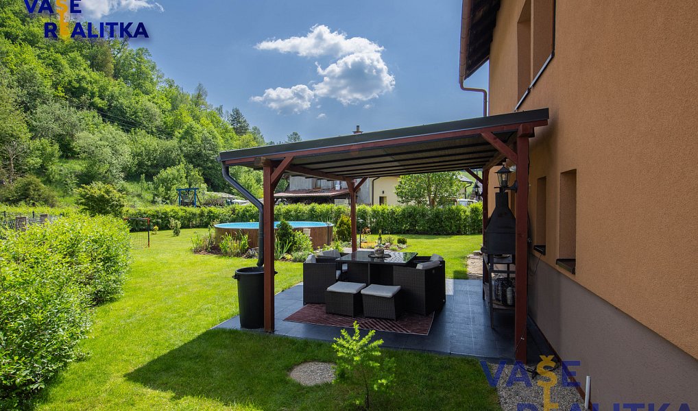 Prodej domu 160 m² s pozemkem 824 m², Hrabišín – náhled fotky 9