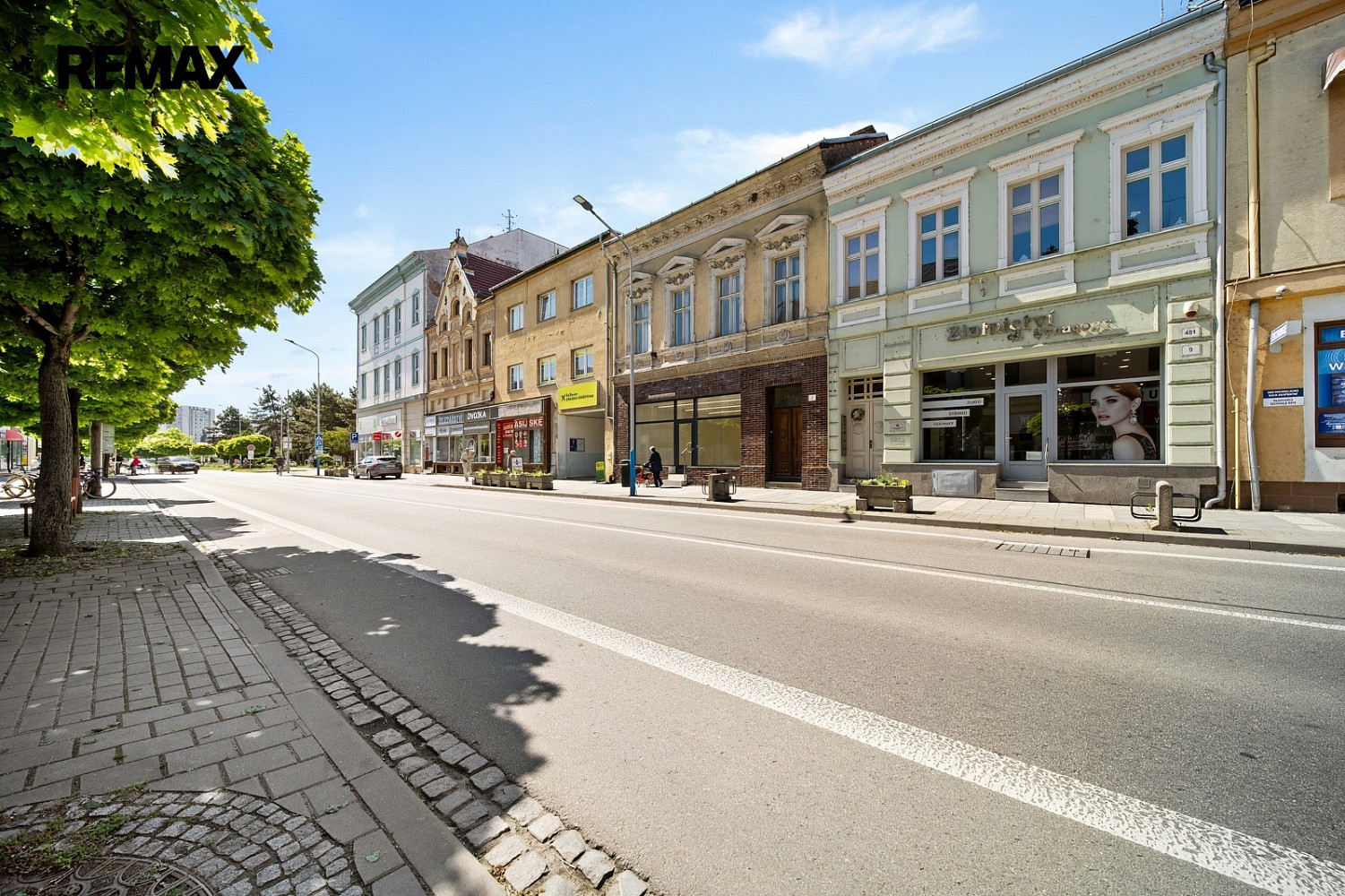 Prodej domu 340 m² s pozemkem 233 m² – pohled 3