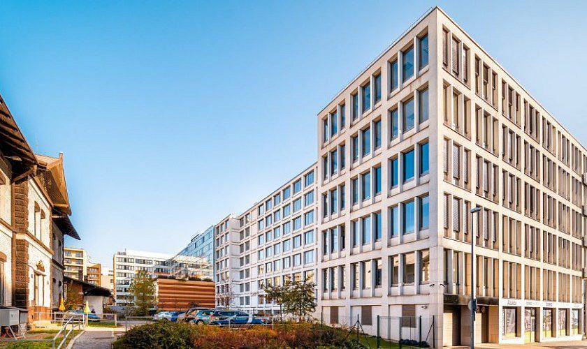 Pronájem kanceláře 450 m² – fotografie 4