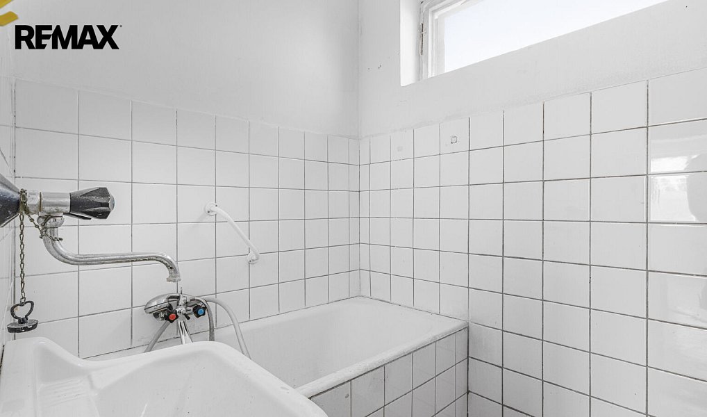 Prodej bytu 3+1 68 m², Zvoleněves – náhled fotky 8