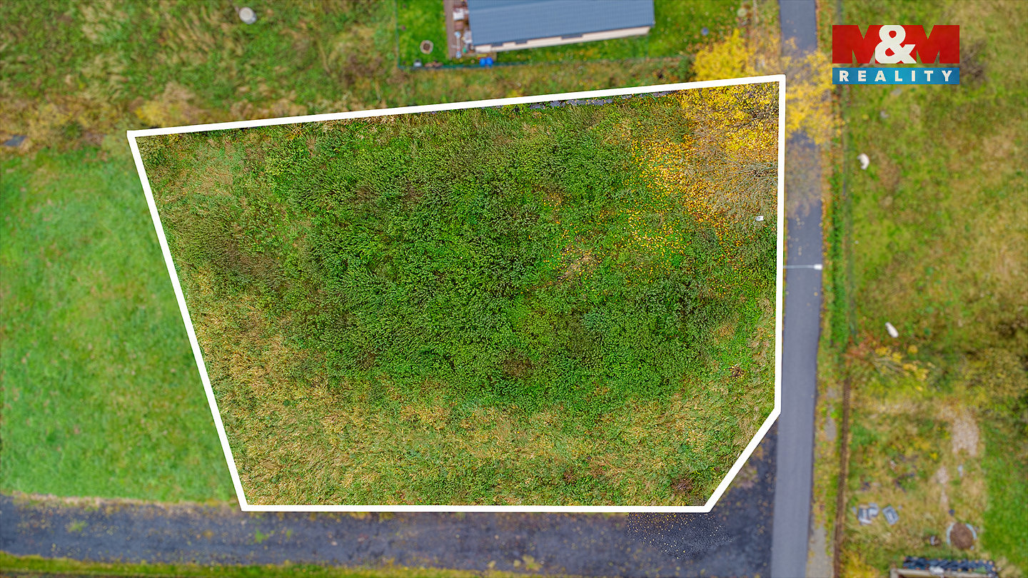 Prodej stavebního pozemku 1 350 m² – pohled 4