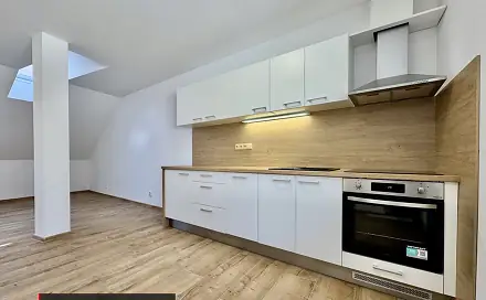 Pronájem bytu 2+kk 52 m², Sokolská, Znojmo