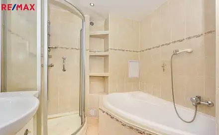 Prodej bytu 2+1 74 m², Chelčického, Plzeň - Jižní Předměstí