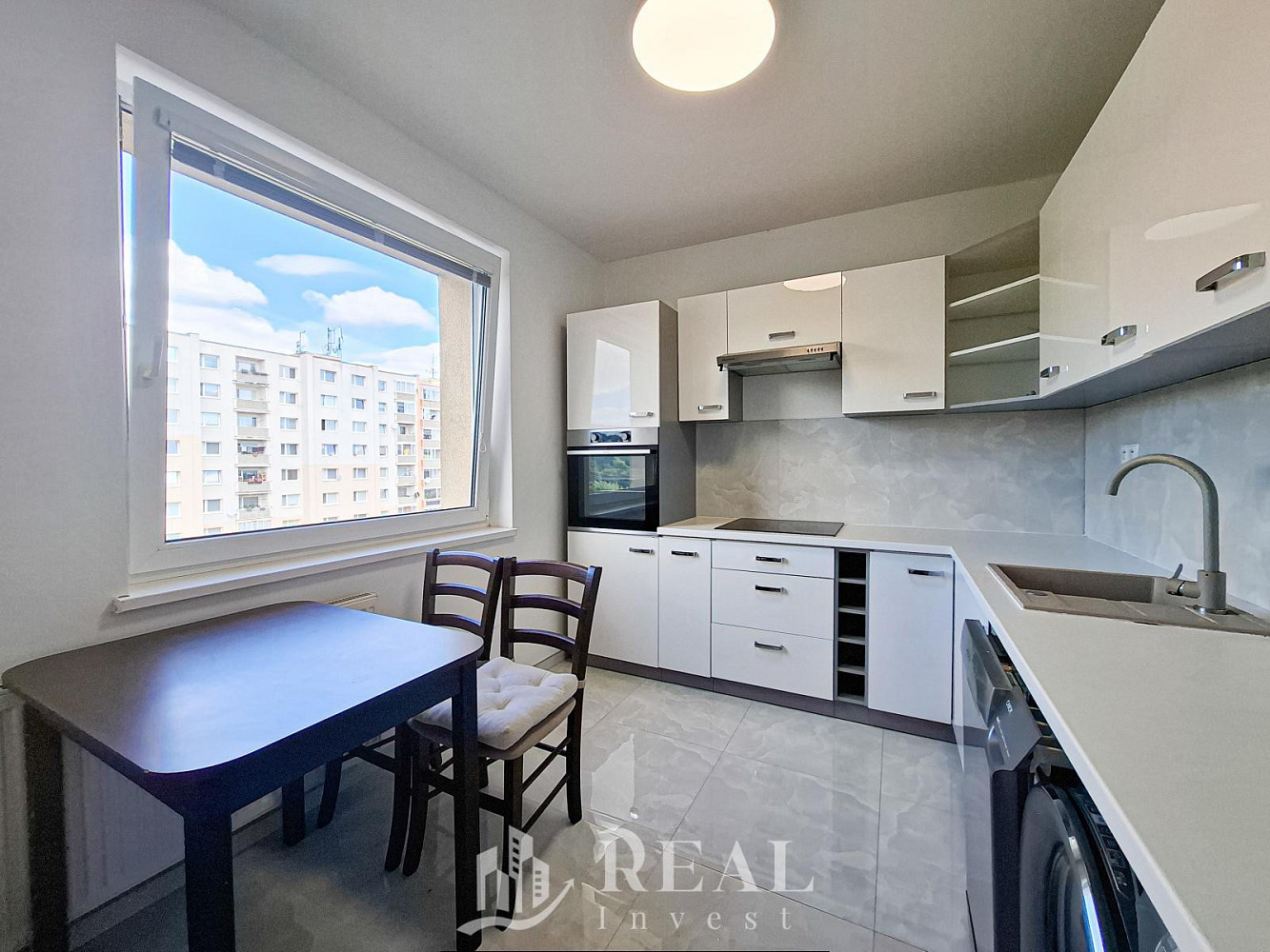 Prodej bytu 4+1 77 m²