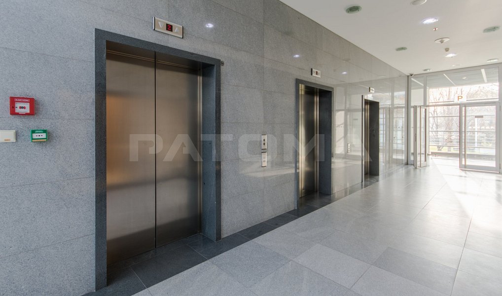 Pronájem kanceláře 307 m², Praha – náhled fotky 13
