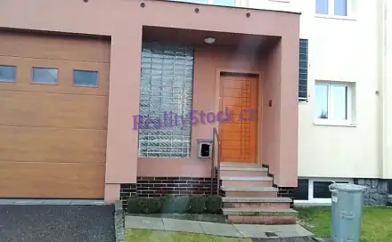 Prodej domu 280 m² s pozemkem 365 m², Pavlíkova, Benešov