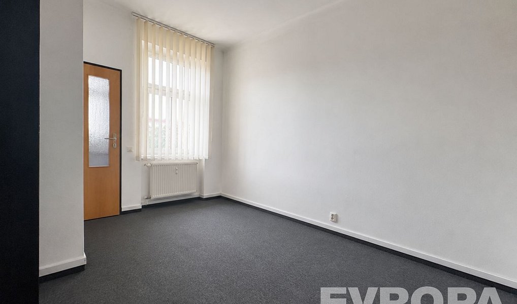 Pronájem kanceláře 67 m², Hradec Králové – náhled fotky 6