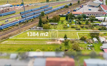 Prodej stavebního pozemku 1 384 m², Hradec Králové