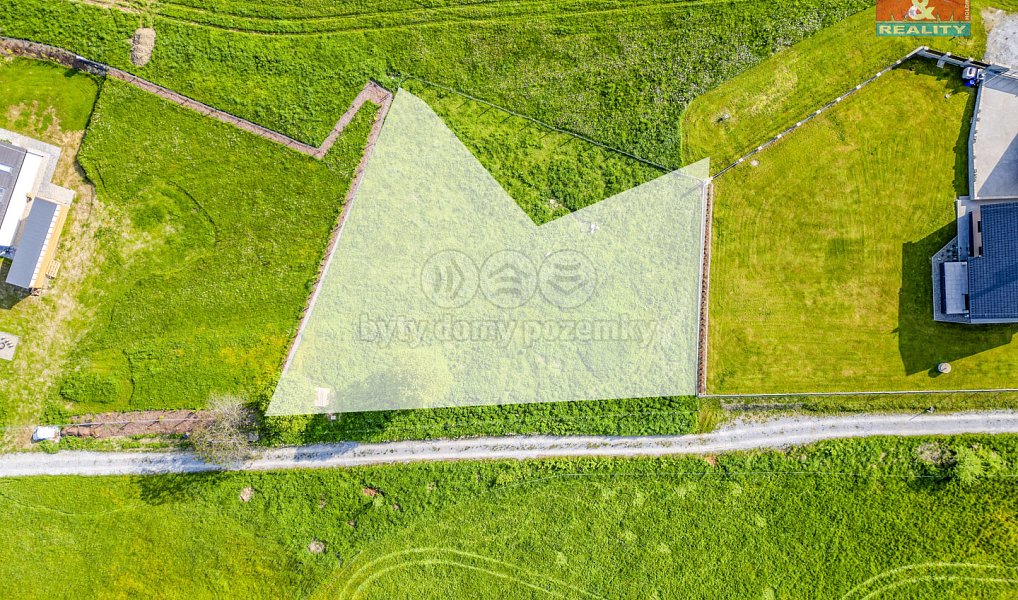 Prodej stavebního pozemku 1 647 m², Černá v Pošumaví – náhled fotky 3