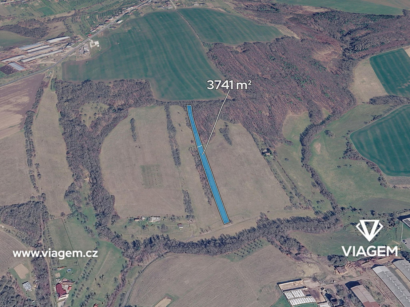 Prodej pole 2 338 m²