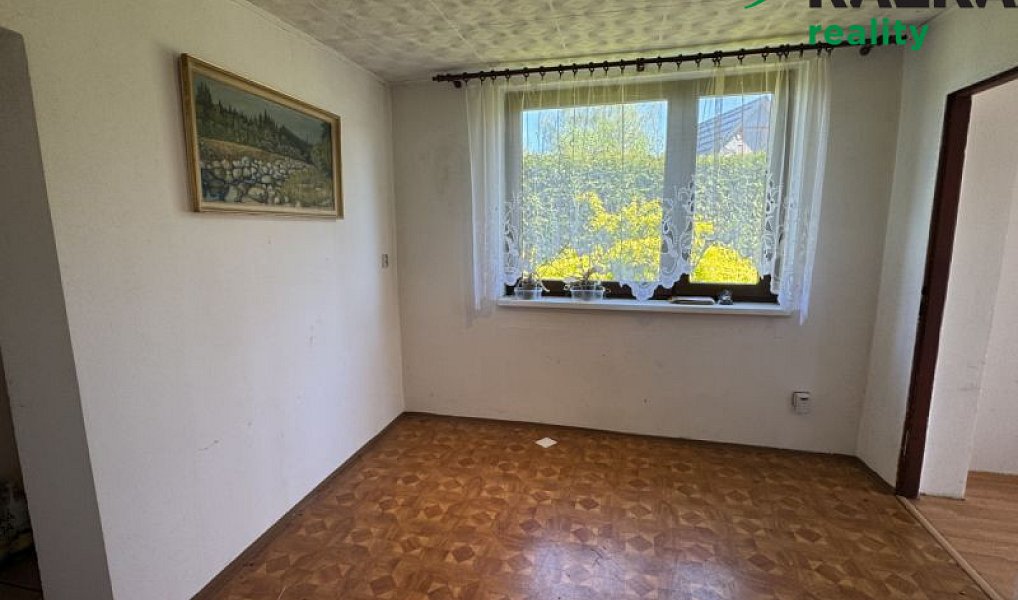 Prodej domu 160 m² s pozemkem 2 041 m², Tachov – náhled fotky 10