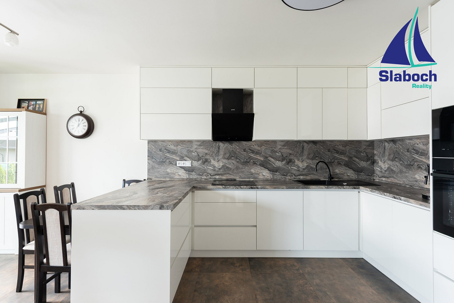 Prodej domu 102 m² s pozemkem 402 m² — photo 2