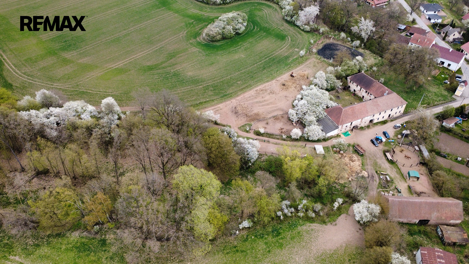 Prodej zemědělského objektu 951 m² – fotografie 2
