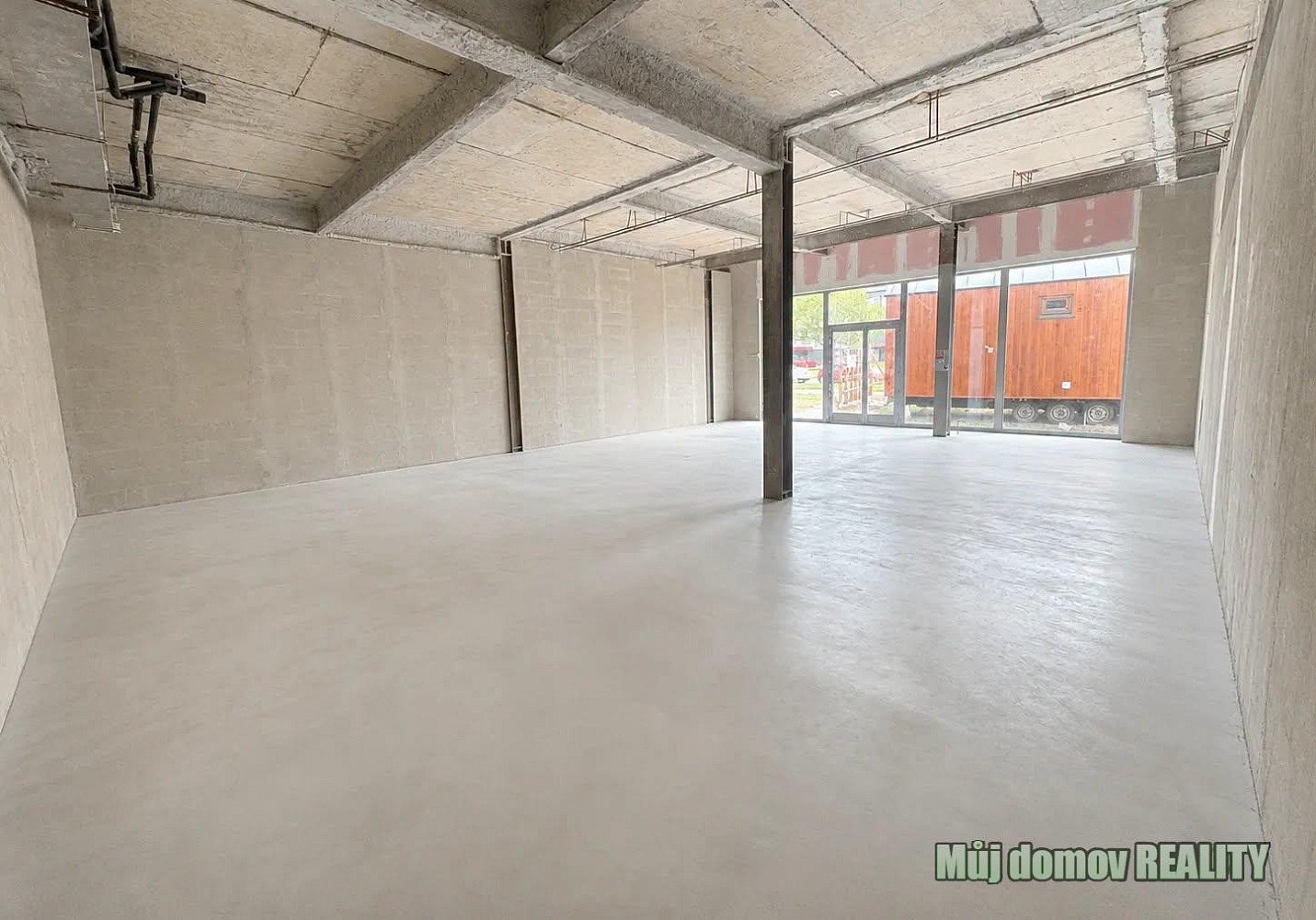 Pronájem obchodních prostor 124 m² – fotografie 4