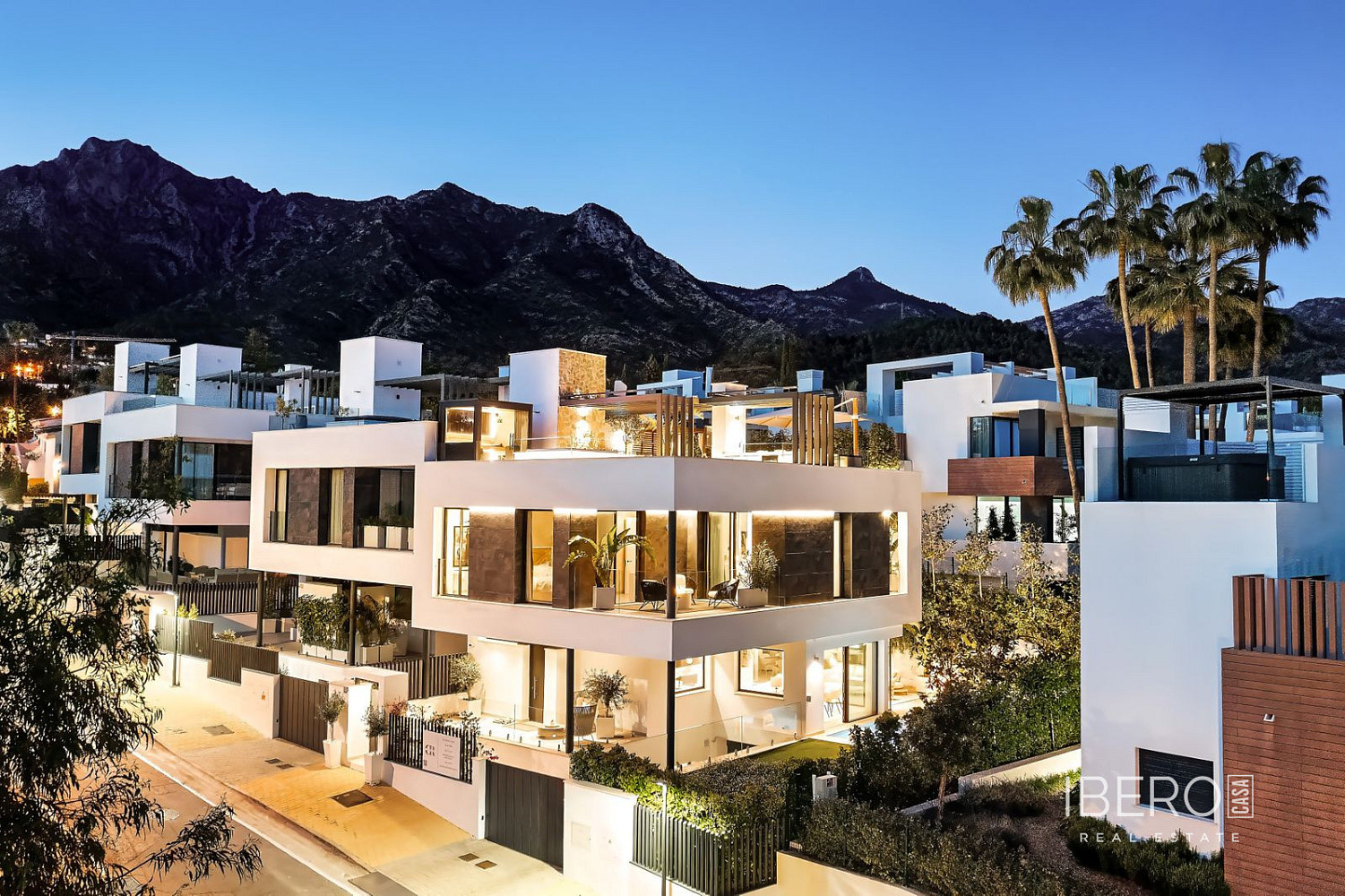 Casa 5+kk – Málaga, Vistafranca, Carretera de Cádiz - Vista 2