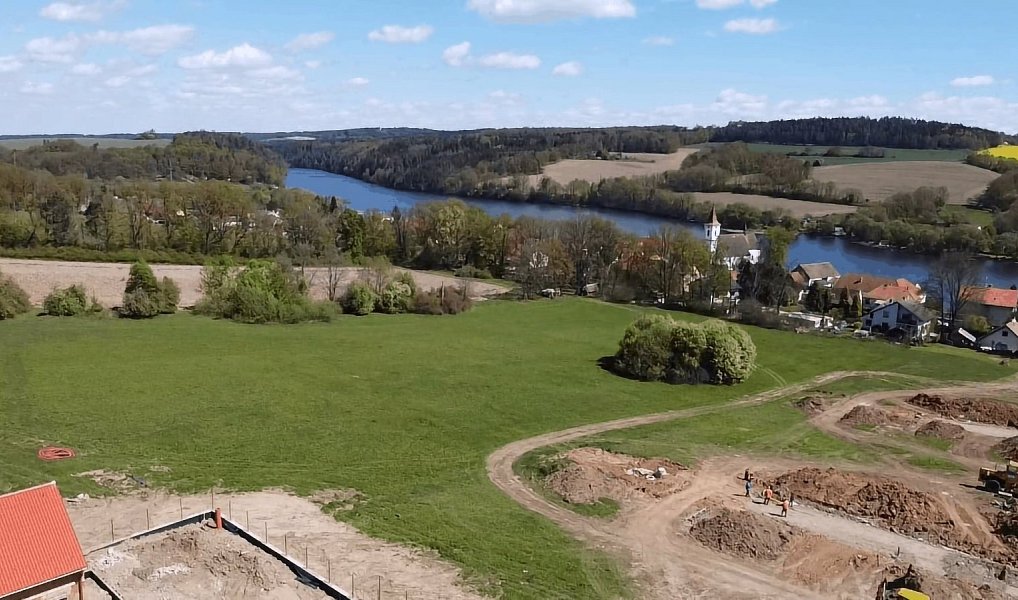 Prodej domu 120 m² s pozemkem 305 m², Hluboká nad Vltavou – náhled fotky 2