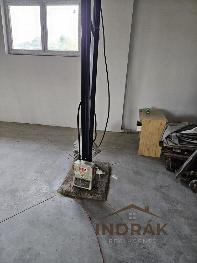 Pronájem výrobních prostor 347 m² – fotografie 4