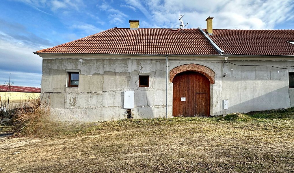 Prodej domu 266 m² s pozemkem 678 m², Holubov – náhled fotky 2