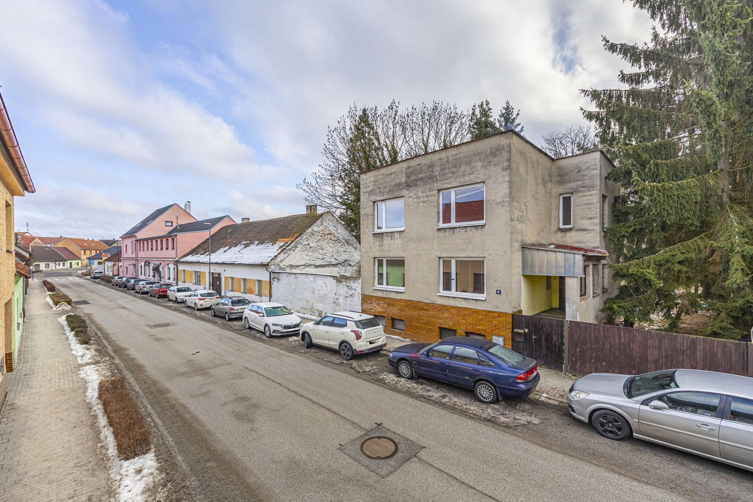 Prodej domu 230 m² s pozemkem 1 636 m²