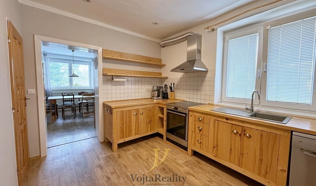 Prodej domu 160 m² s pozemkem 1 494 m², Cholina – náhled fotky 5