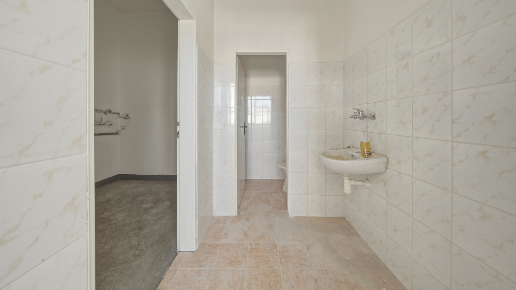 Pronájem obchodních prostor 100 m² – fotografie 4