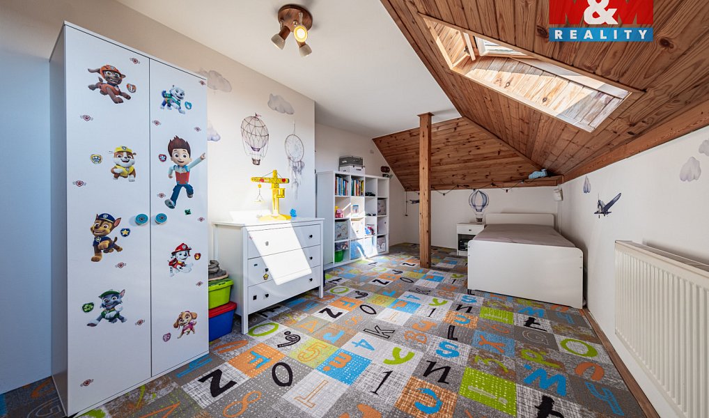 Prodej domu 370 m² s pozemkem 648 m², Mochov – náhled fotky 7