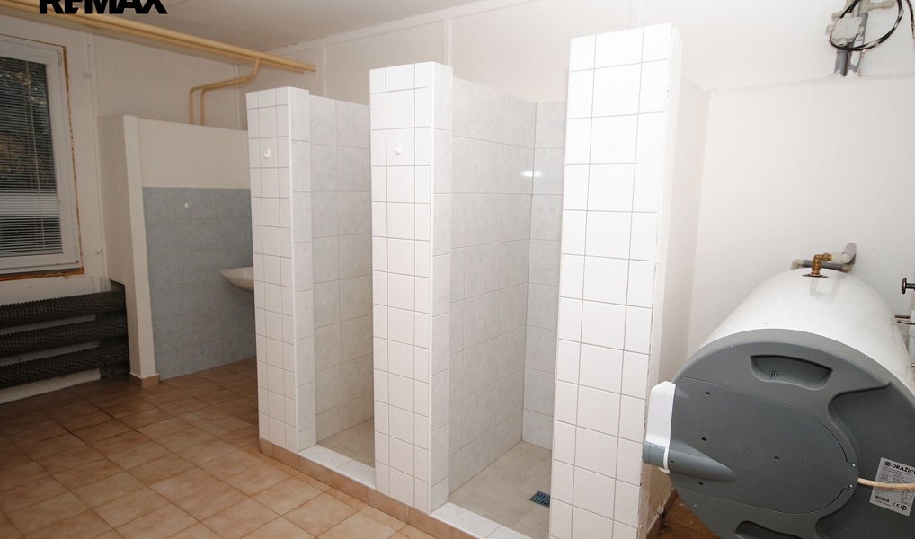 Prodej ubytovacího objektu 226 m², Praha – náhled fotky 10