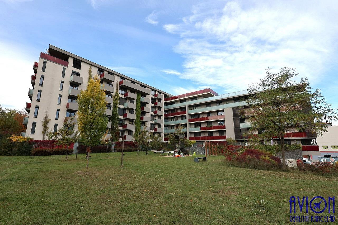Pronájem bytu 2+kk 50 m² – fotografie 4