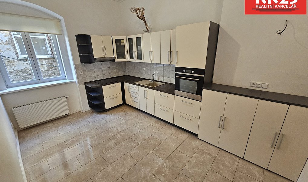 Prodej bytu 3+1 100 m², Mariánské Lázně – náhled fotky 2