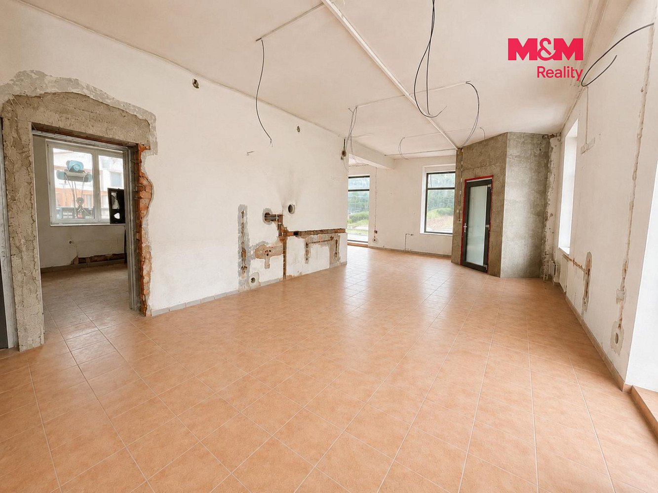 Prodej obchodních prostor 153 m² – fotografie 4