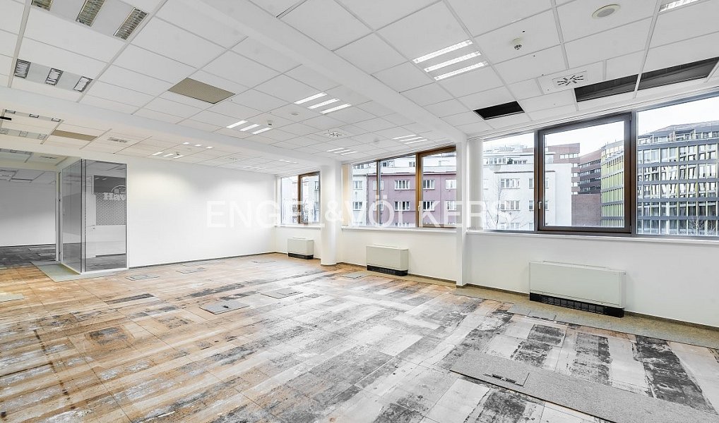 Pronájem kanceláře 883 m², Praha – náhled fotky 10