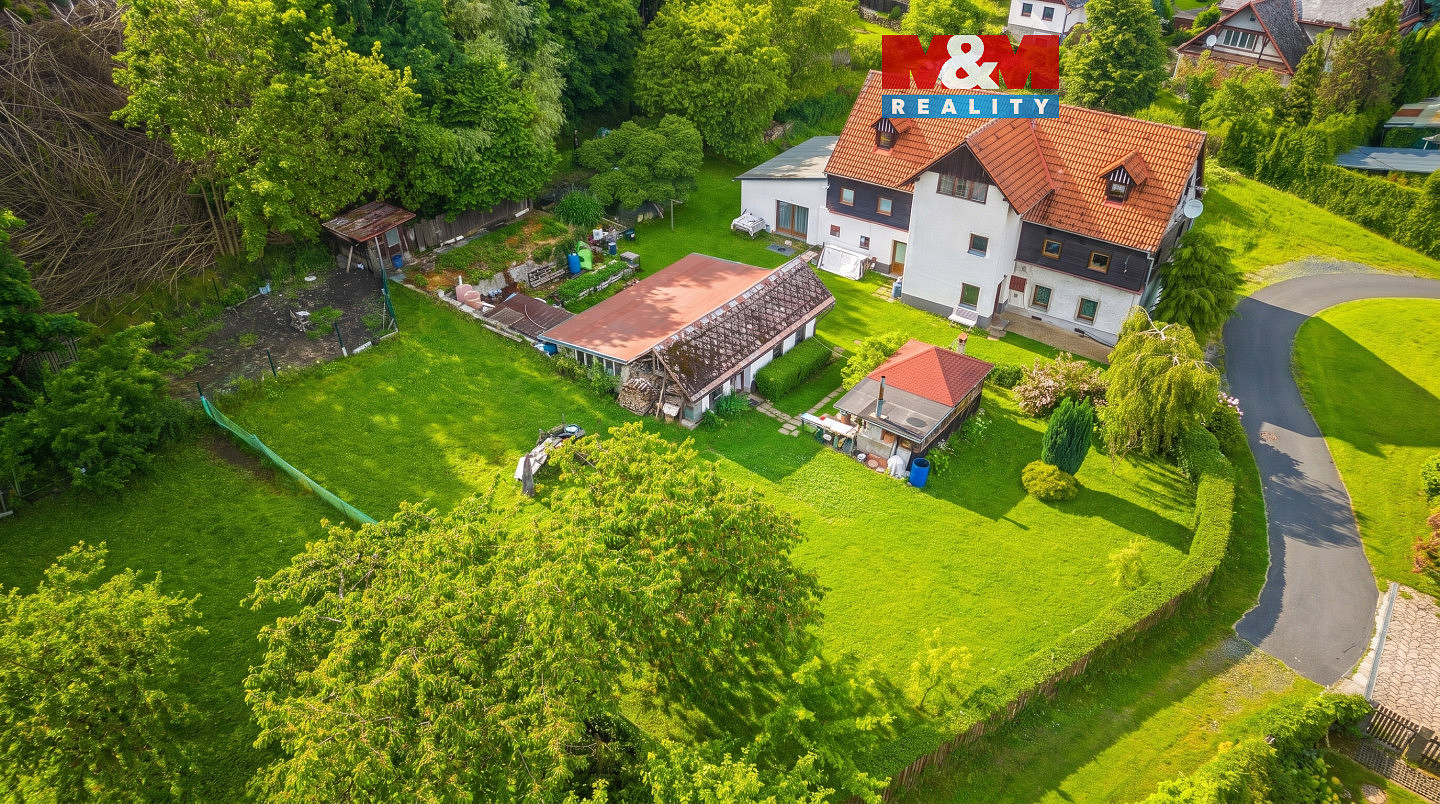 Prodej domu 376 m² s pozemkem 2 768 m²