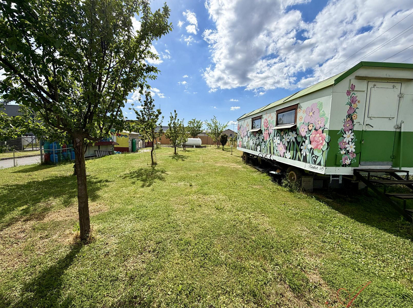 Prodej komerčního pozemku 994 m² — photo 2