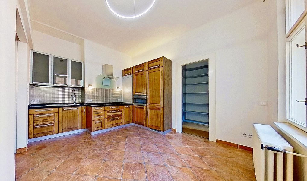 Pronájem bytu 3+1 121 m², Praha – náhled fotky 2