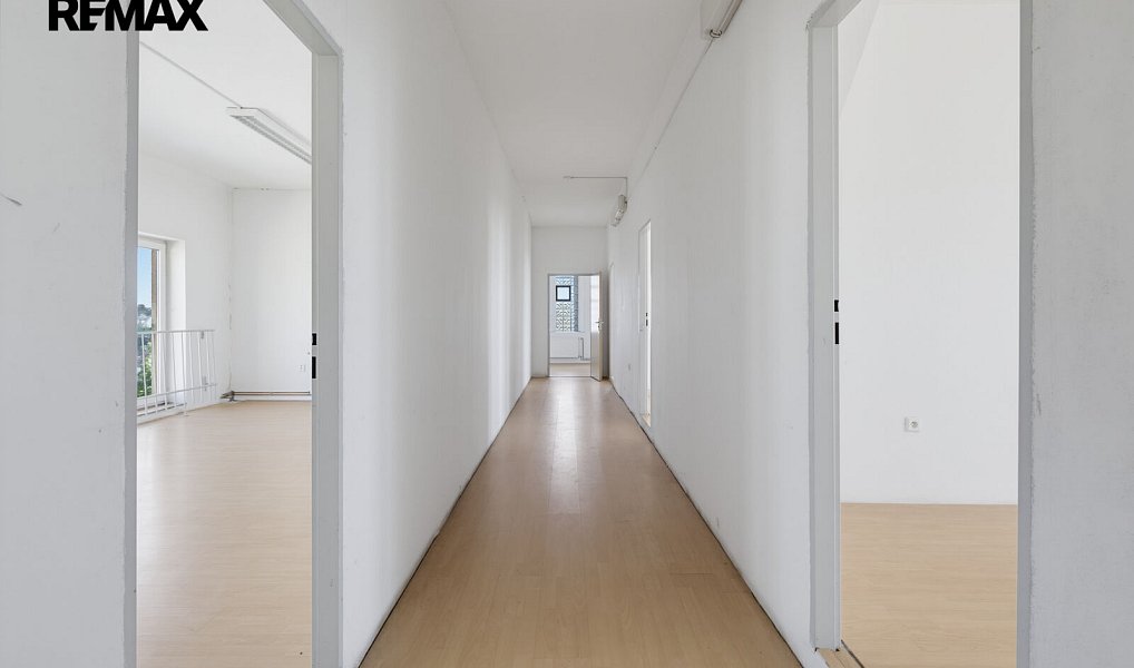 Prodej výrobních prostor 2 350 m², Aš – náhled fotky 40