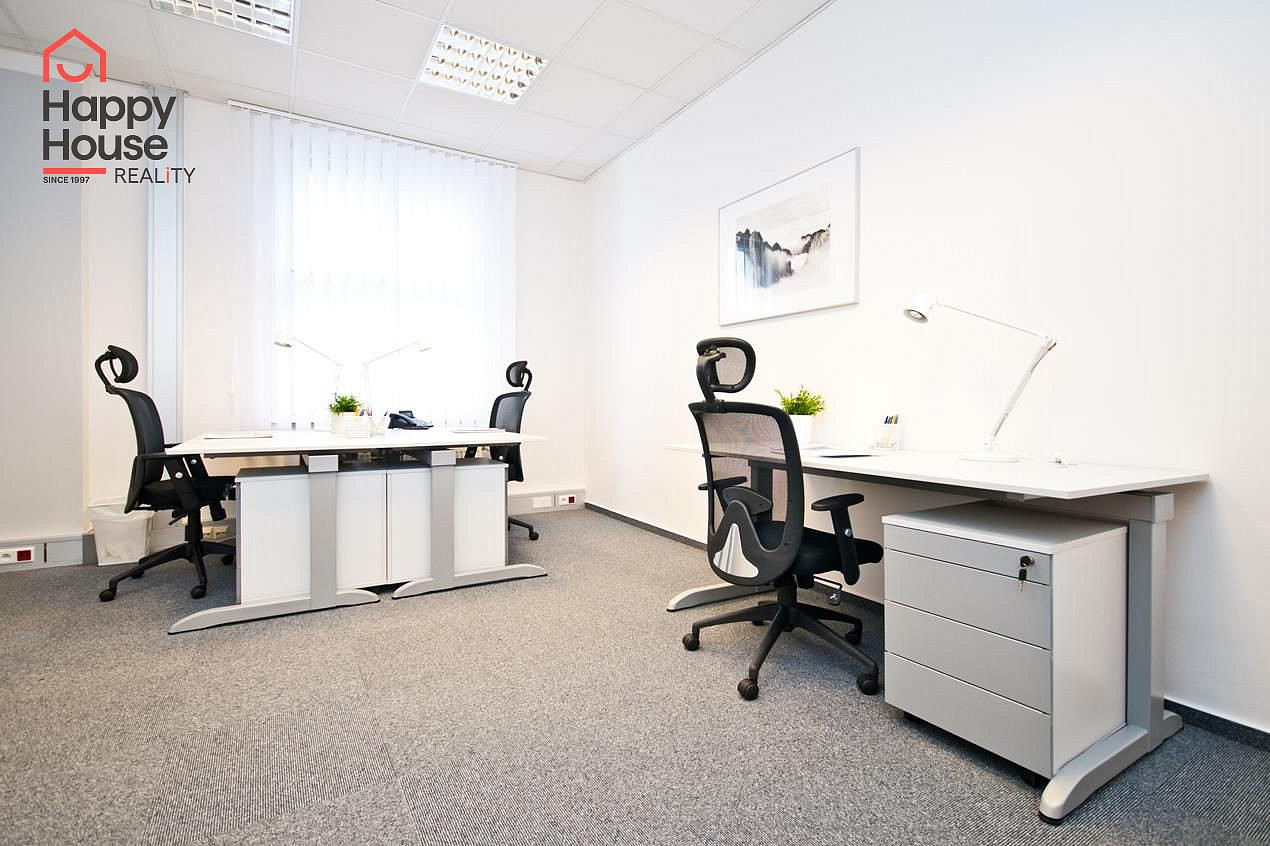 Pronájem kanceláře 666 m² – fotografie 3